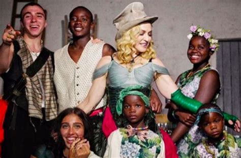 madonna girls|Madonna Poses With All 6 Kids in Rare Family Photo From Italian ...